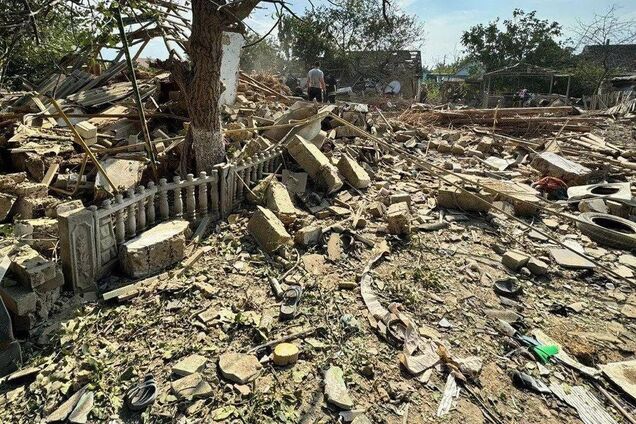 Окупанти атакували Новоберислав і Кізомис на Херсонщині: постраждало троє чоловіків