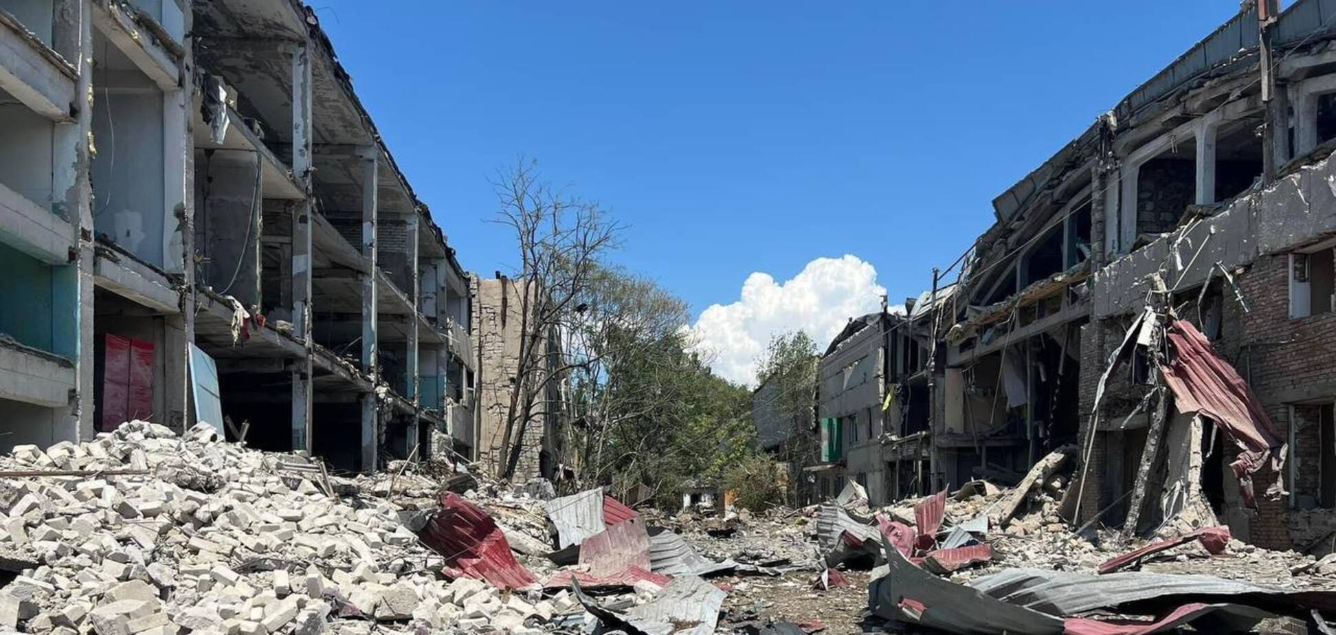 Росіяни вдарили ракетами по Одещині: зруйновано цивільні об'єкти. Фото
