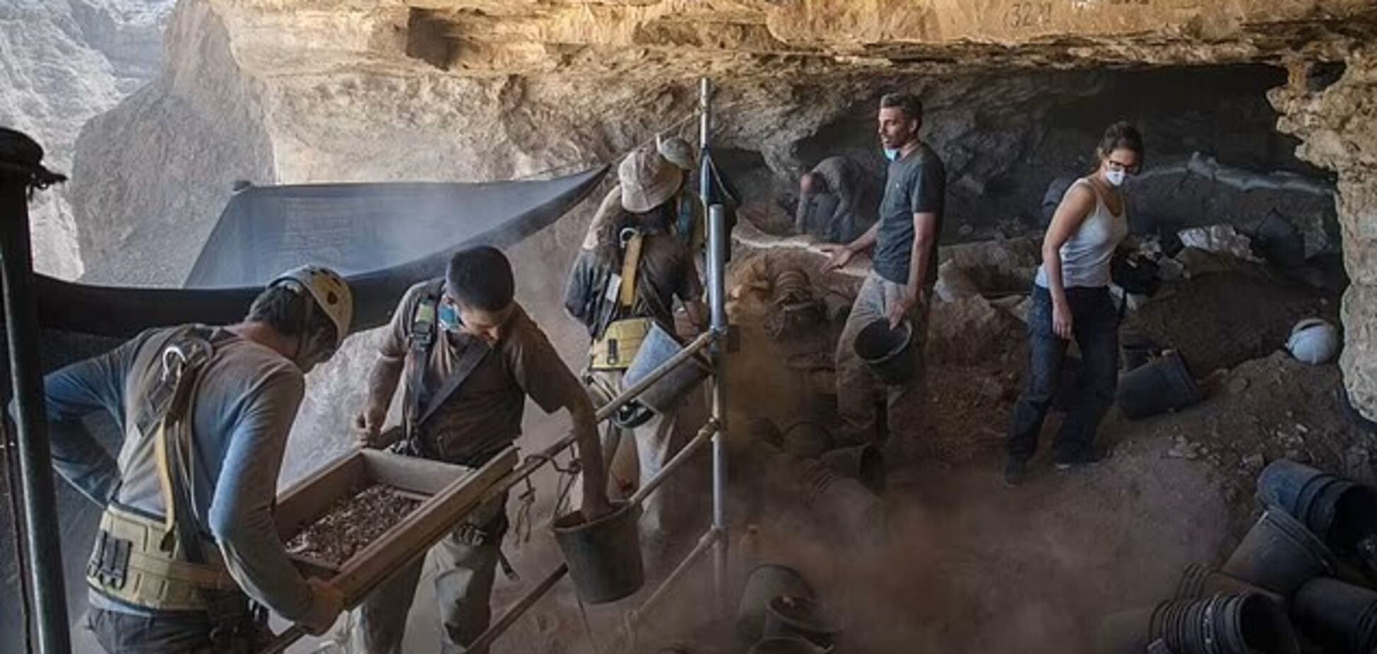 В Израиле нашли 3000-летнюю постройку из города рождения Иисуса и 'красного червя', который 25 раз упоминается в Библии. Фото