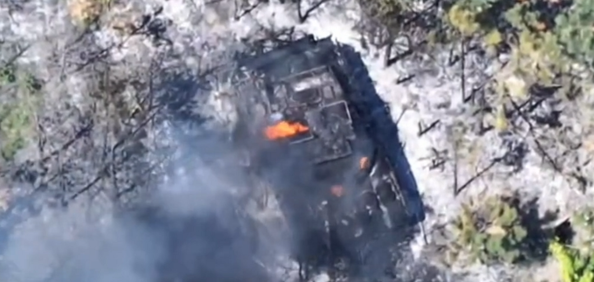 Работали экипажи FPV-роты: нацгвардейцы уничтожили российский Т-80 в Серебрянском лесу. Видео