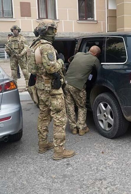Наживались на военнообязанных: в Тернопольской области ликвидировали коррупционную схему в ТЦК. Фото и видео