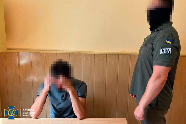 Усе знімав на відео: у Рівному спіймали рецидивіста, який на замовлення ФСБ підпалив службовий пікап ЗСУ. Фото