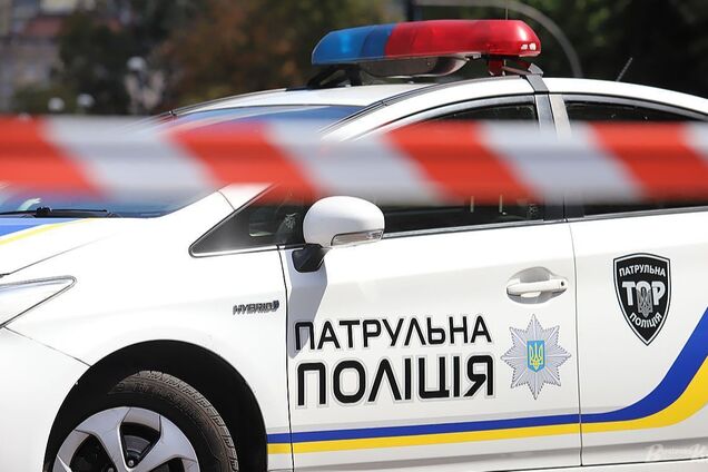 Після сварки з матір'ю: у Кривому Розі 16-річна дівчина випала з балкона багатоповерхівки. Фото