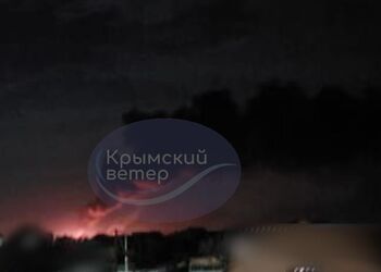 У Криму пролунали вибухи, на аеродромі 'Саки' була пожежа: уражено РЛС, є поранені серед окупантів. Фото і відео