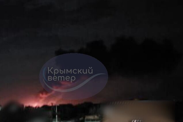 В Крыму раздались взрывы, на аэродроме 'Саки' был пожар: поражена РЛС, есть раненые среди оккупантов. Фото и видео