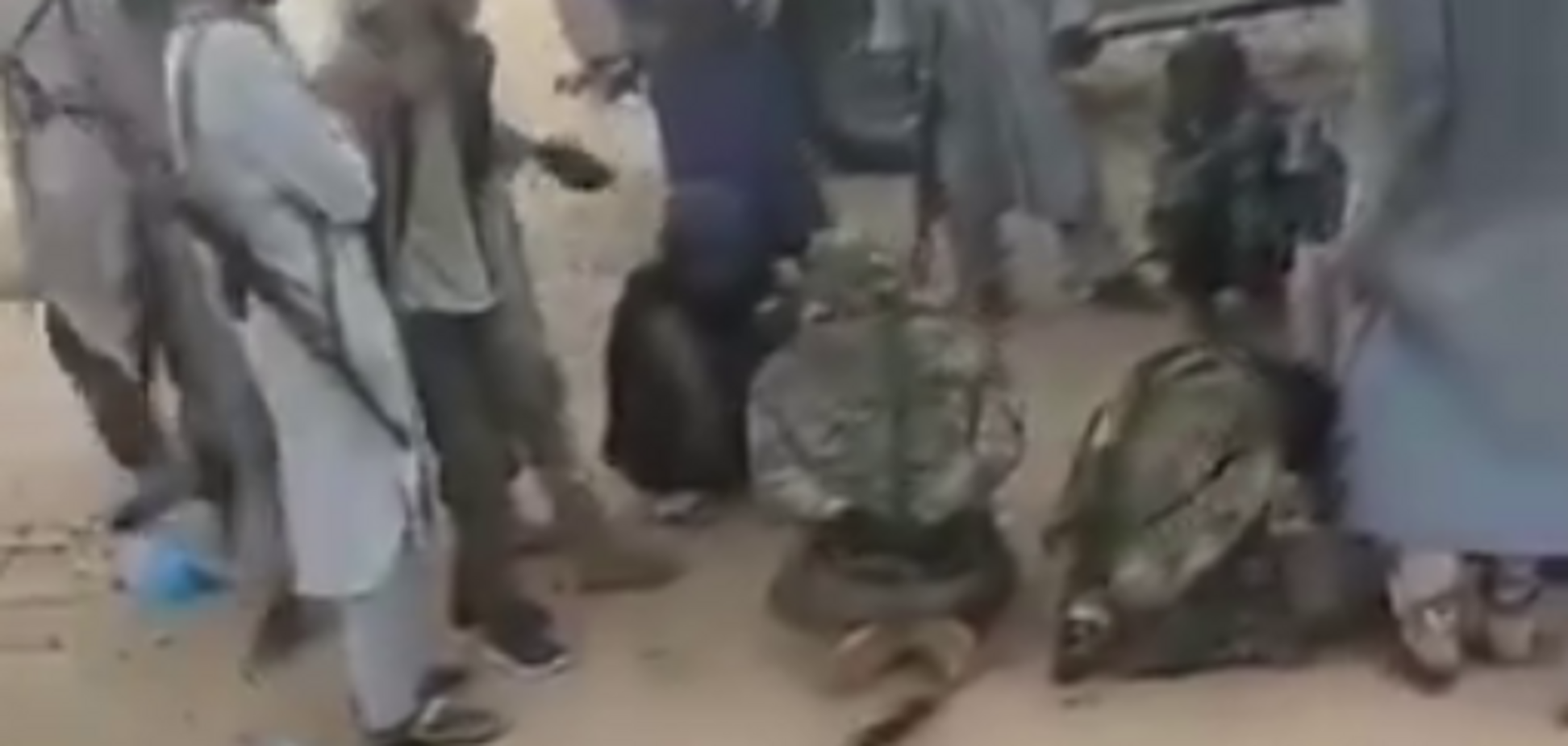 'Пліз, пліз, пожалуйста': з'явилося нове відео із полоненими у Малі 'вагнерівцями'