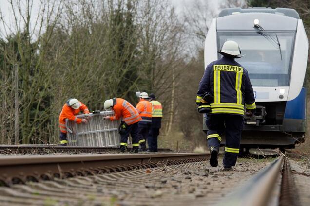 У Німеччині невідомі влаштували підпал на залізниці: рух потягів призупинено