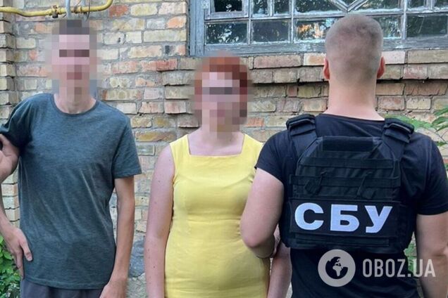 На Київщині затримали чоловіка і жінку, які спалили автівки військовослужбовців та волонтерів. Фото і відео