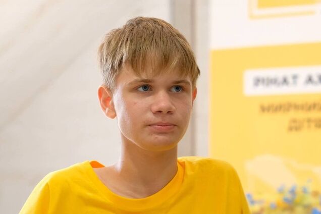 "Мой папа погиб на войне": 14-летний Артем из Очакова рассказал свою историю музею "Голоса мирных" Фонда Рината Ахметова