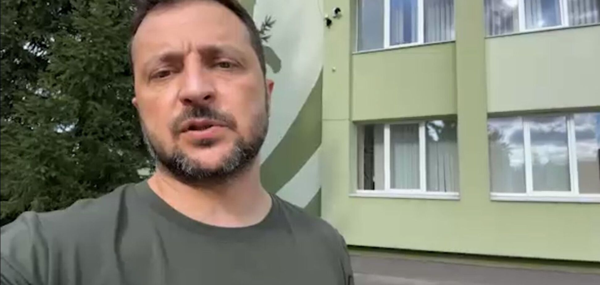 'Многое сделано, но есть еще несколько поручений': Зеленский рассказал о поездке в северные пограничные области. Видео