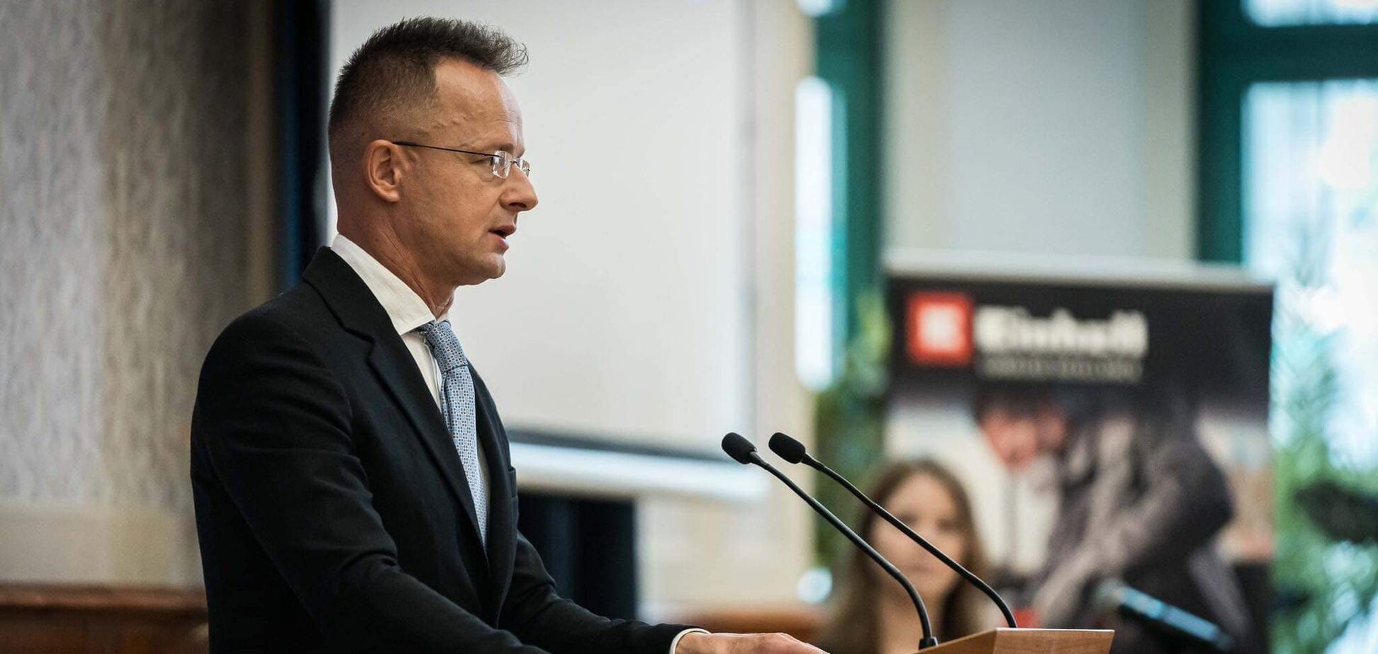 Петер Сийярто