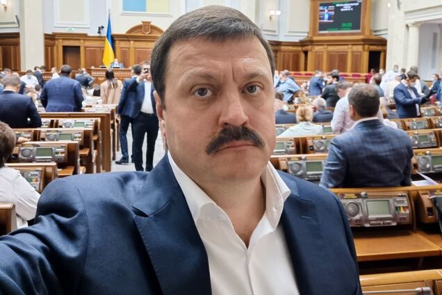 Екснардеп Деркач, підозрюваний у держзраді, став кандидатом до Ради Федерації РФ: що відомо