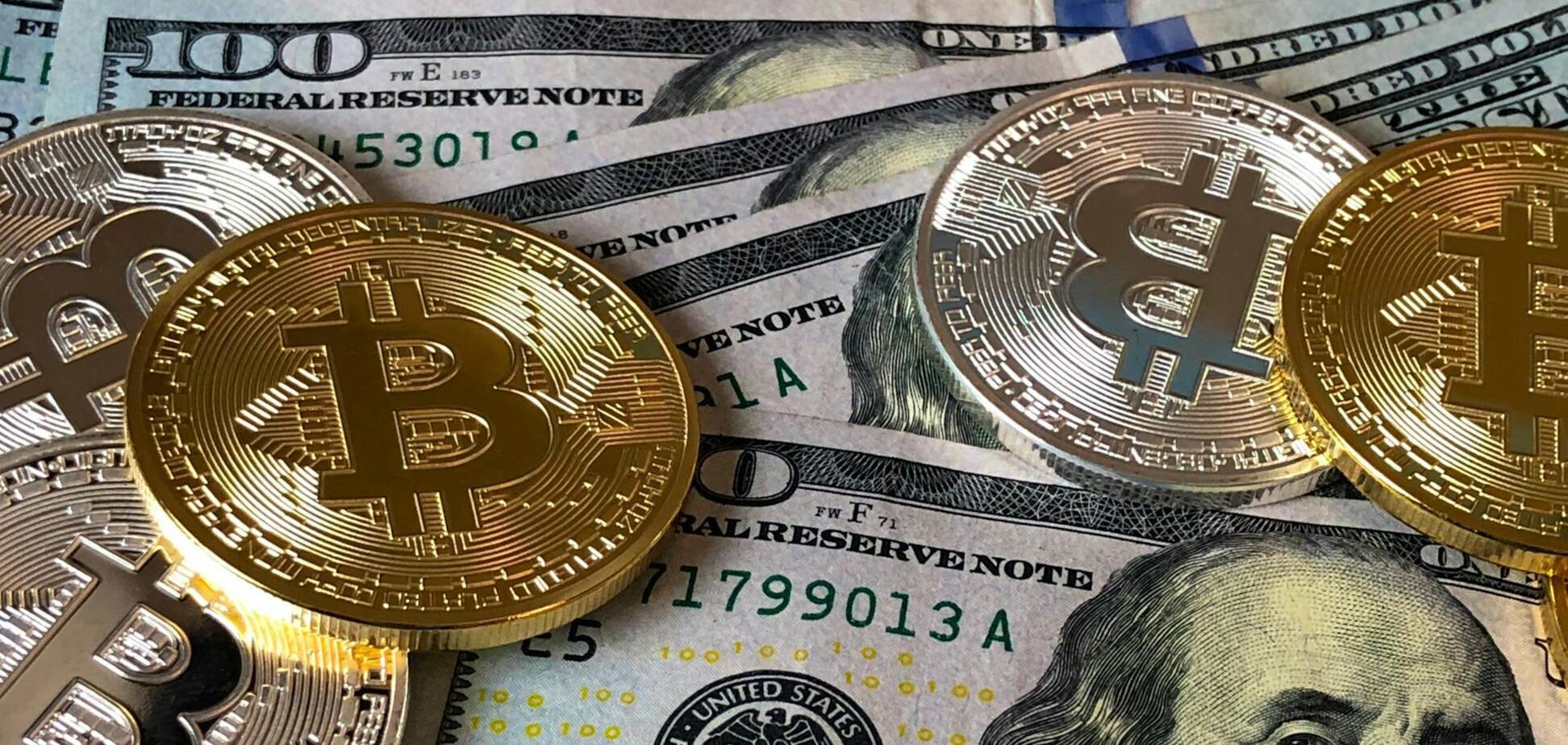 Курс биткоина обвалился после роста