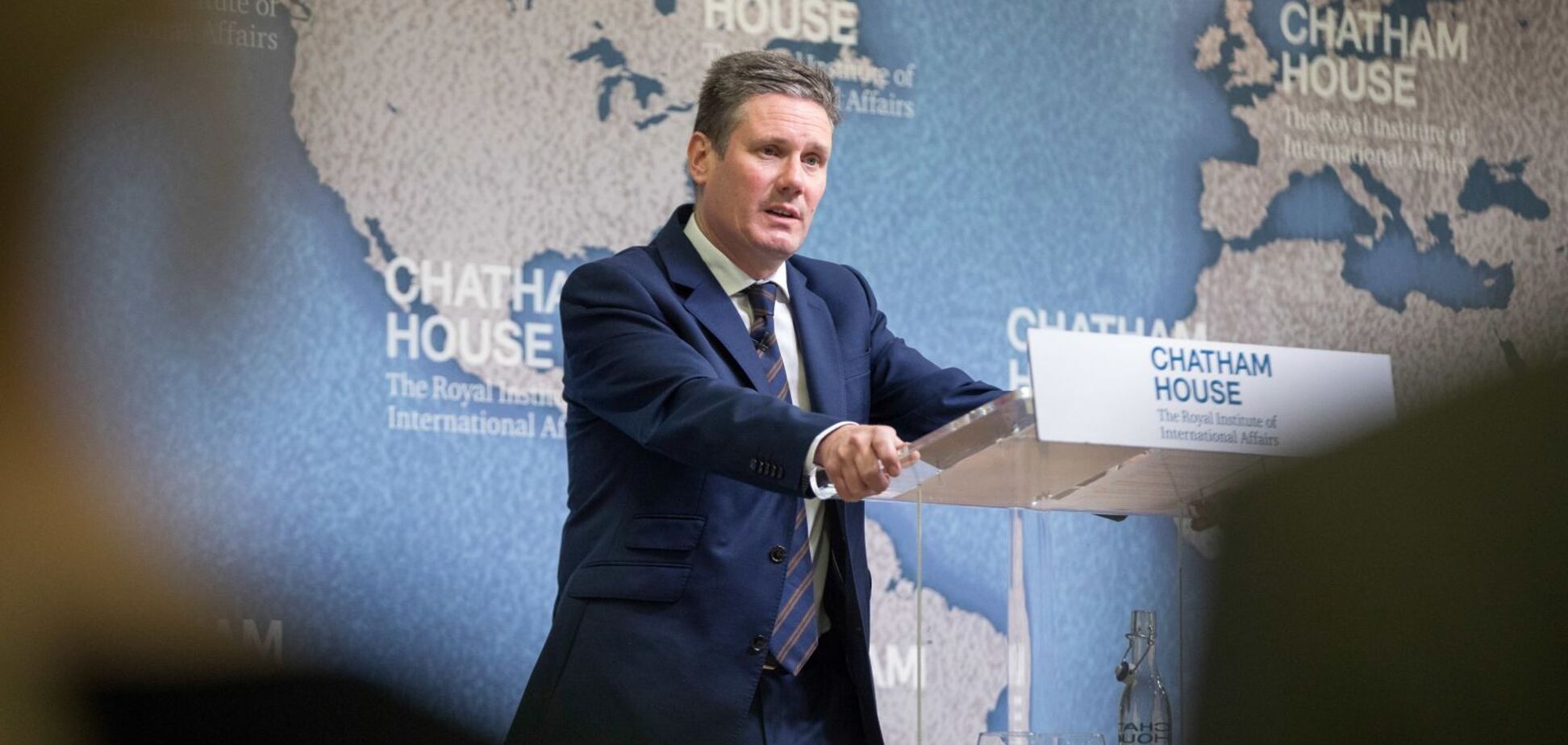 Британських виборців підкорив 'неправильний' лівий: чому варто звернути увагу на нового премʼєра Кіра Стармера