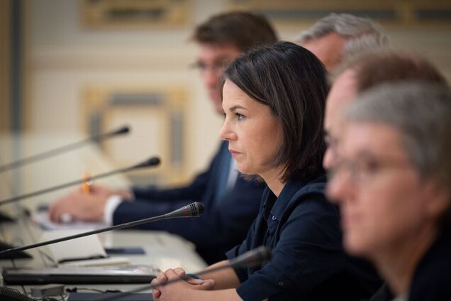 МИД Германии призывает разрешить ВСУ использовать дальнобойное оружие: почему это необходимо