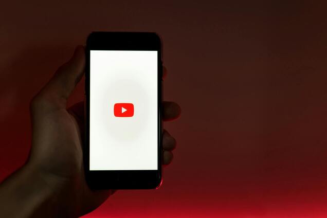 YouTube жорстко покарав Гагаріну, Лепса, Газманова та інших фанатів Кремля