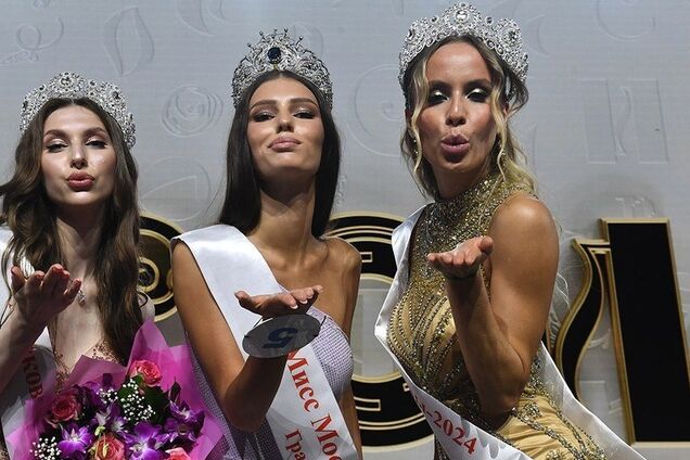 Відібрали корону і не догодили глядачам: конкурс 'Міс Москва' закінчився грандіозним скандалом, а переможниць висміяли