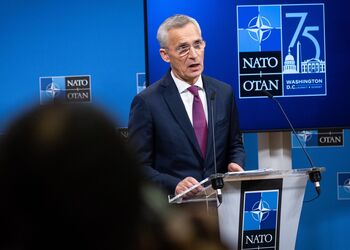 'Ми глибоко занепокоєні': у НАТО відреагували на допомогу Росії у розвитку ядерних та ракетних програм КНДР
