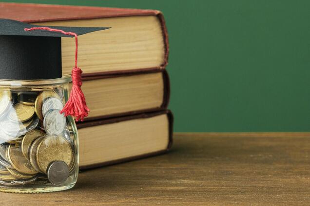 Скільки коштує навчання у топових університетах України: вартість доходить до 100 000 грн на рік
