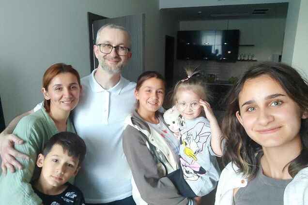 Звільнений із російського полону Наріман Джелял зустрівся із родиною: зворушливі фото