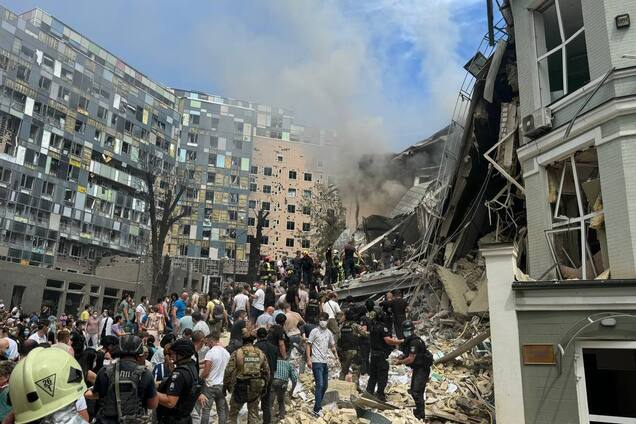 Вражеский удар по Киеву