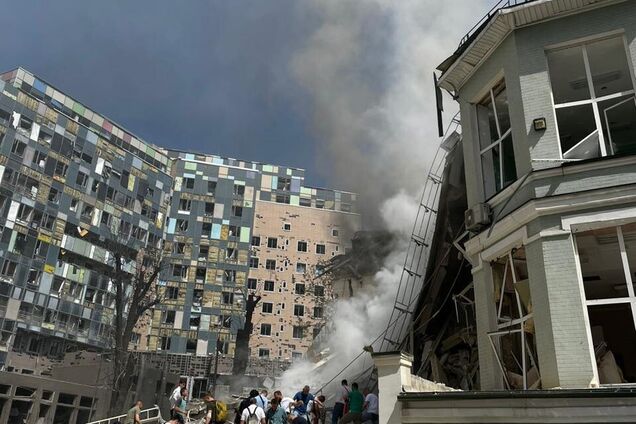 Росія влаштувала масовану атаку на Україну: десятки людей загинули, у Києві та Кривому Розі оголошено день жалоби. Фото і відео