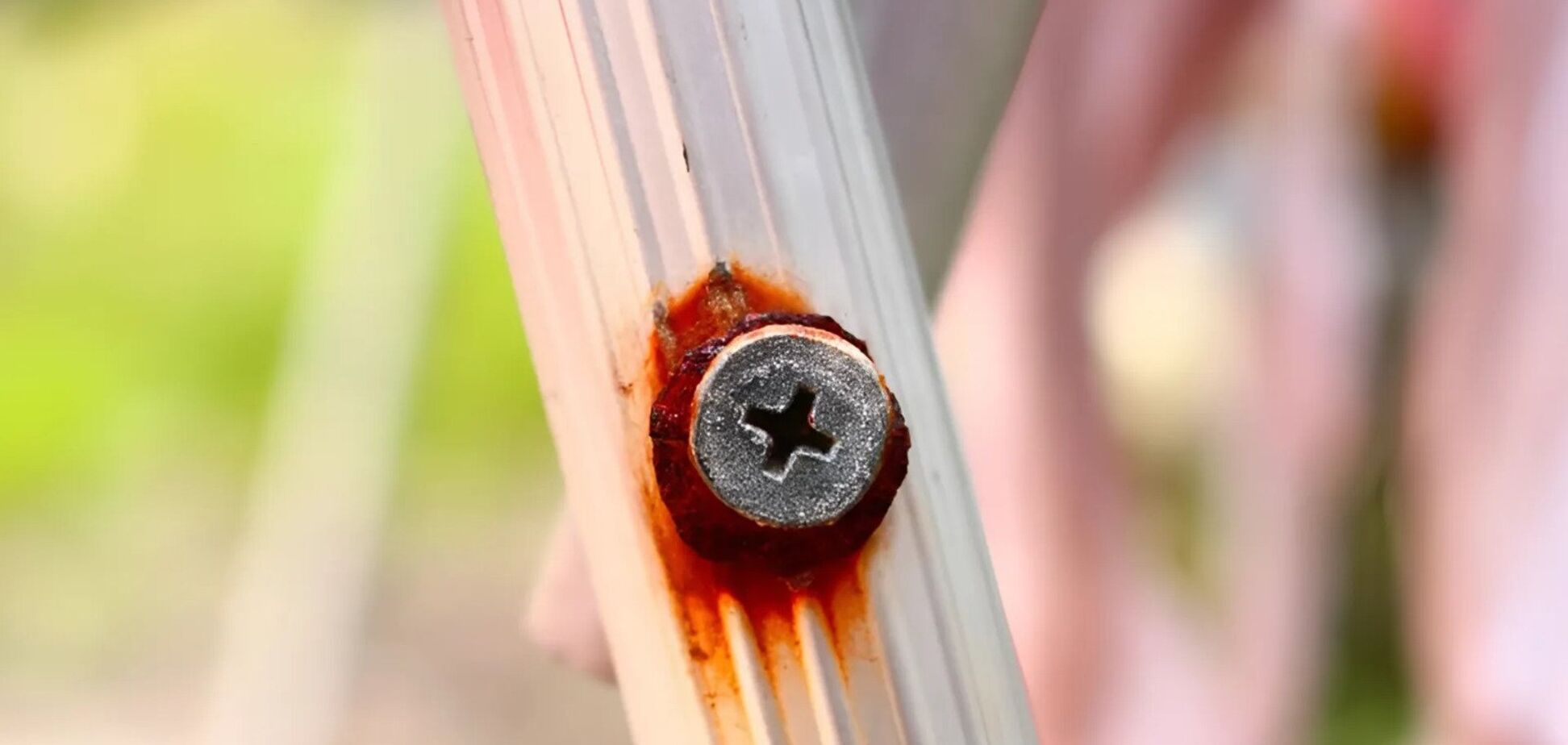 Как открутить ржавые винты: необычный, но действенный способ