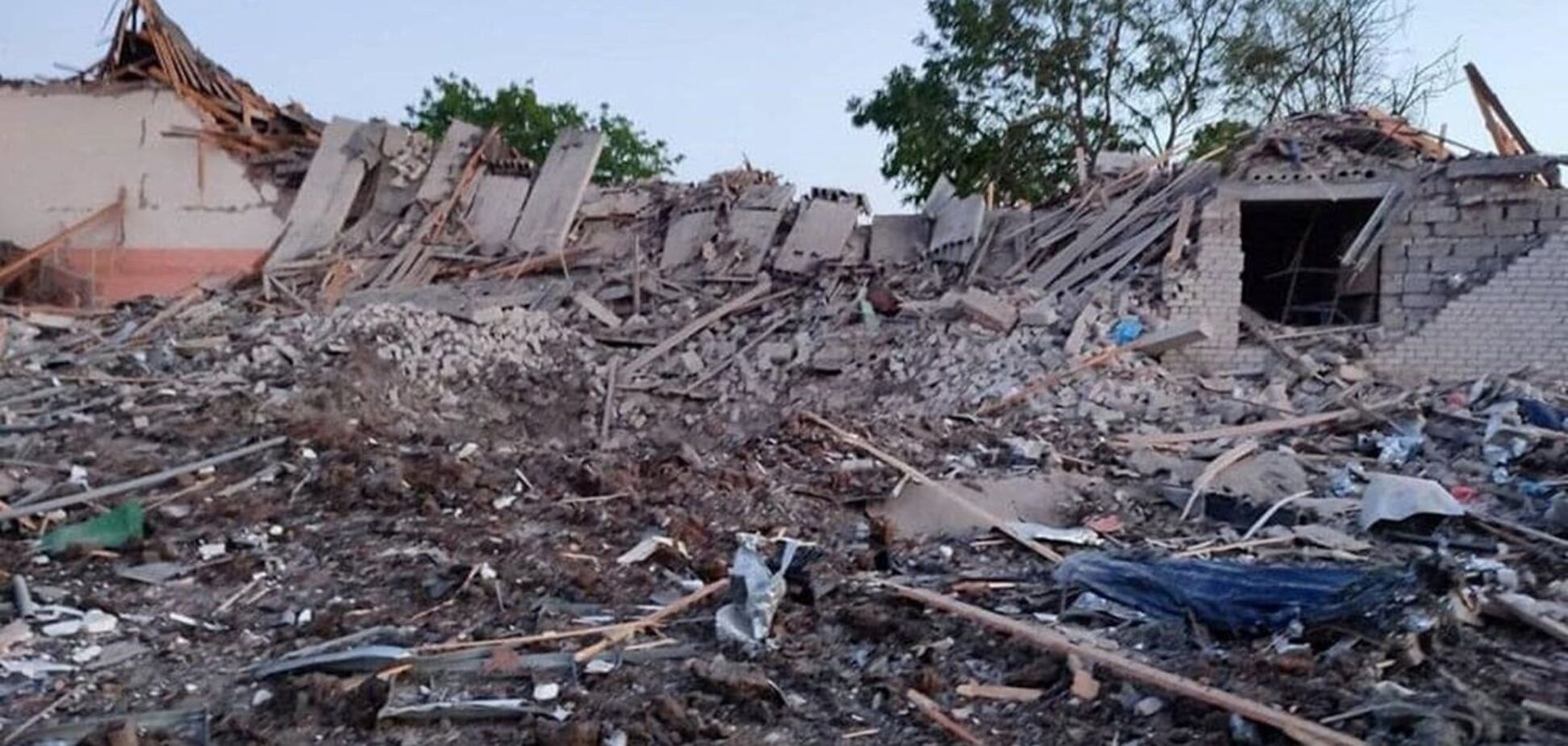 Оккупанты ударили по Николаевщине, повреждено предприятие: есть раненые