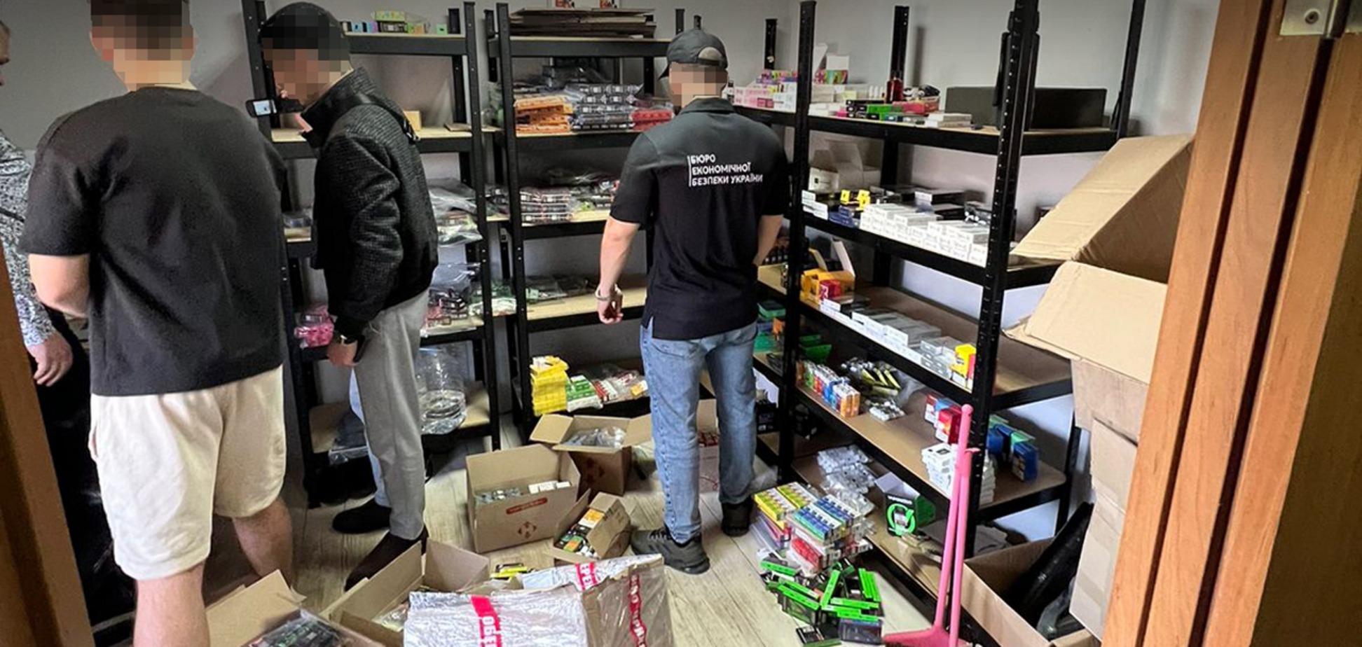 Контрафактные 'Эльфбары' продавали через Telegram