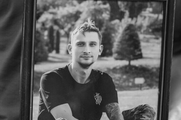 Йому назавжди буде 28: у Луцьку попрощалися з командиром мотопіхотного відділення, який загинув в боях за Україну. Фото