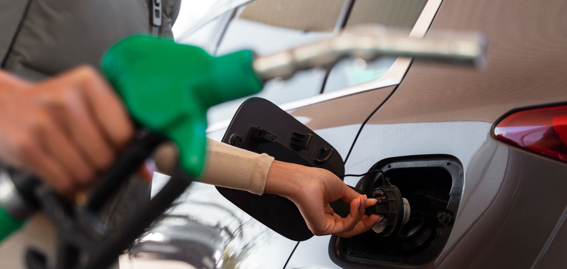 Українські АЗС суттєво переписали ціни