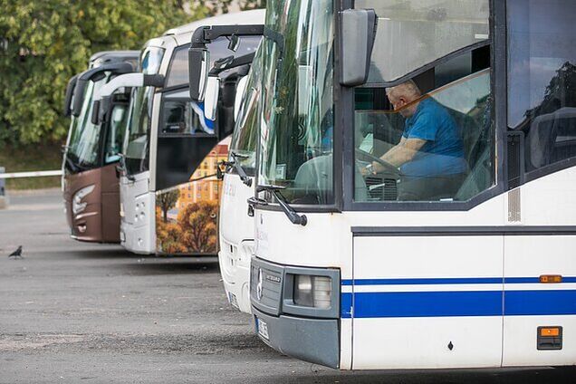 Після заборони на авто Литва скоротить кількість автобусів до Білорусі
