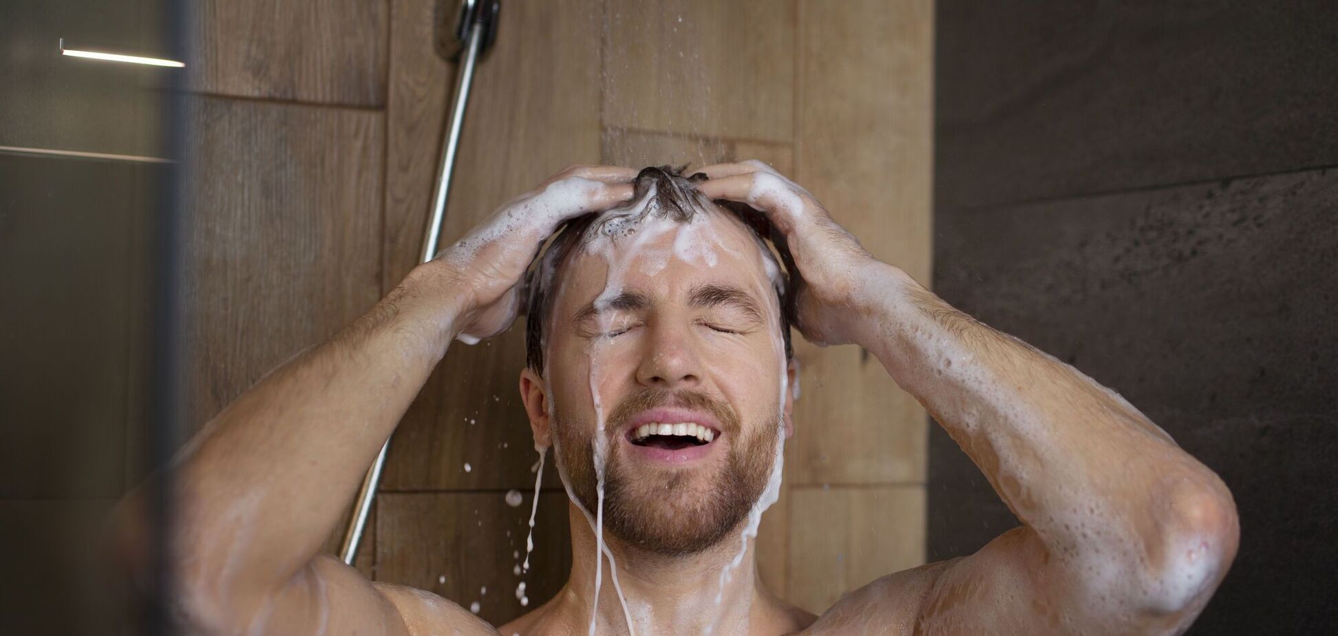 Коли краще приймати душ – вранці чи ввечері? Вчені, дерматологи та експерти зі сну назвали оптимальний час
