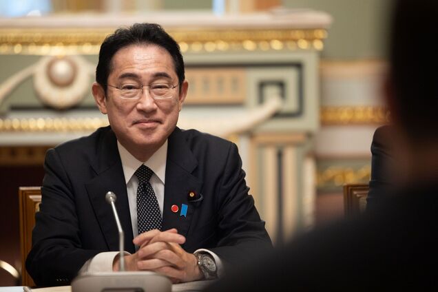 Премьер-министр Японии объявил об отставке: какие вызовы будут ждать его преемника