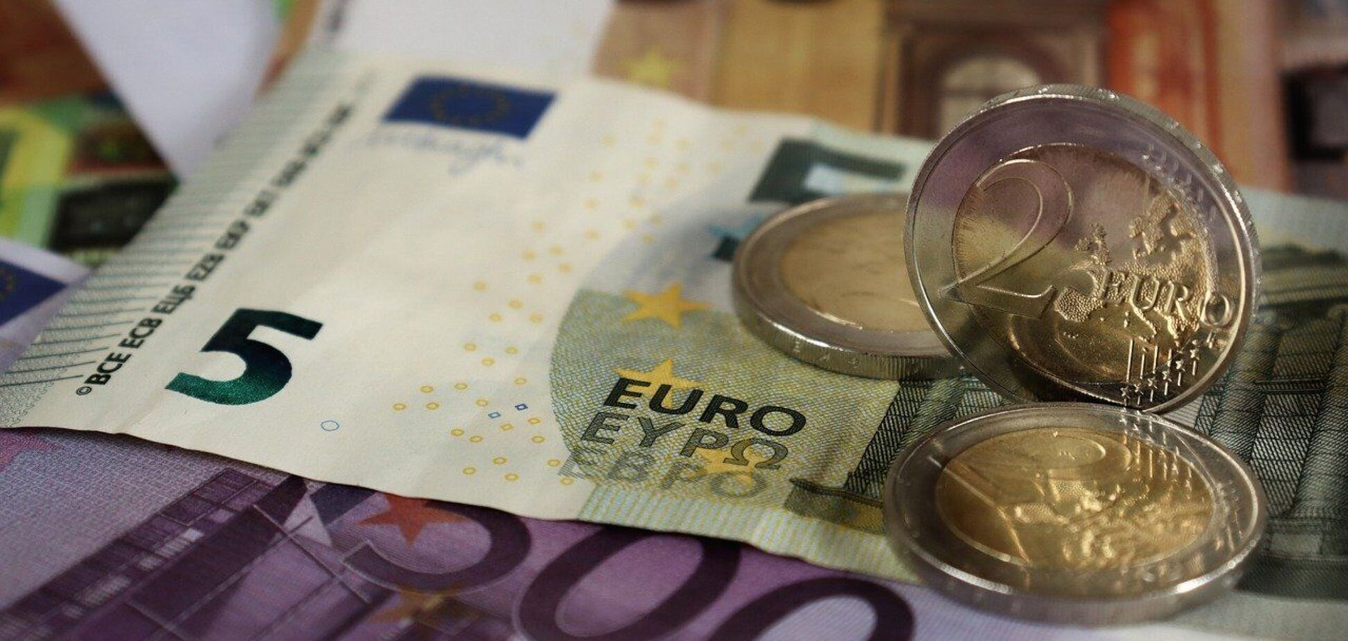 Украина откажется от гривни и перейдет на евро? Будут ли "менять деньги" после того, как курс отвяжут от доллара