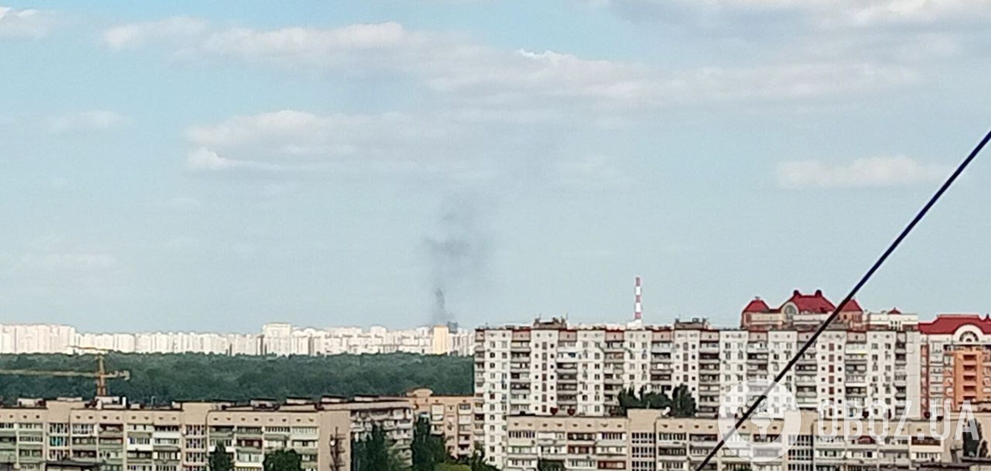 У Києві горіла багатоповерхівка на Троєщині: пожежники врятували 10 людей. Фото і відео