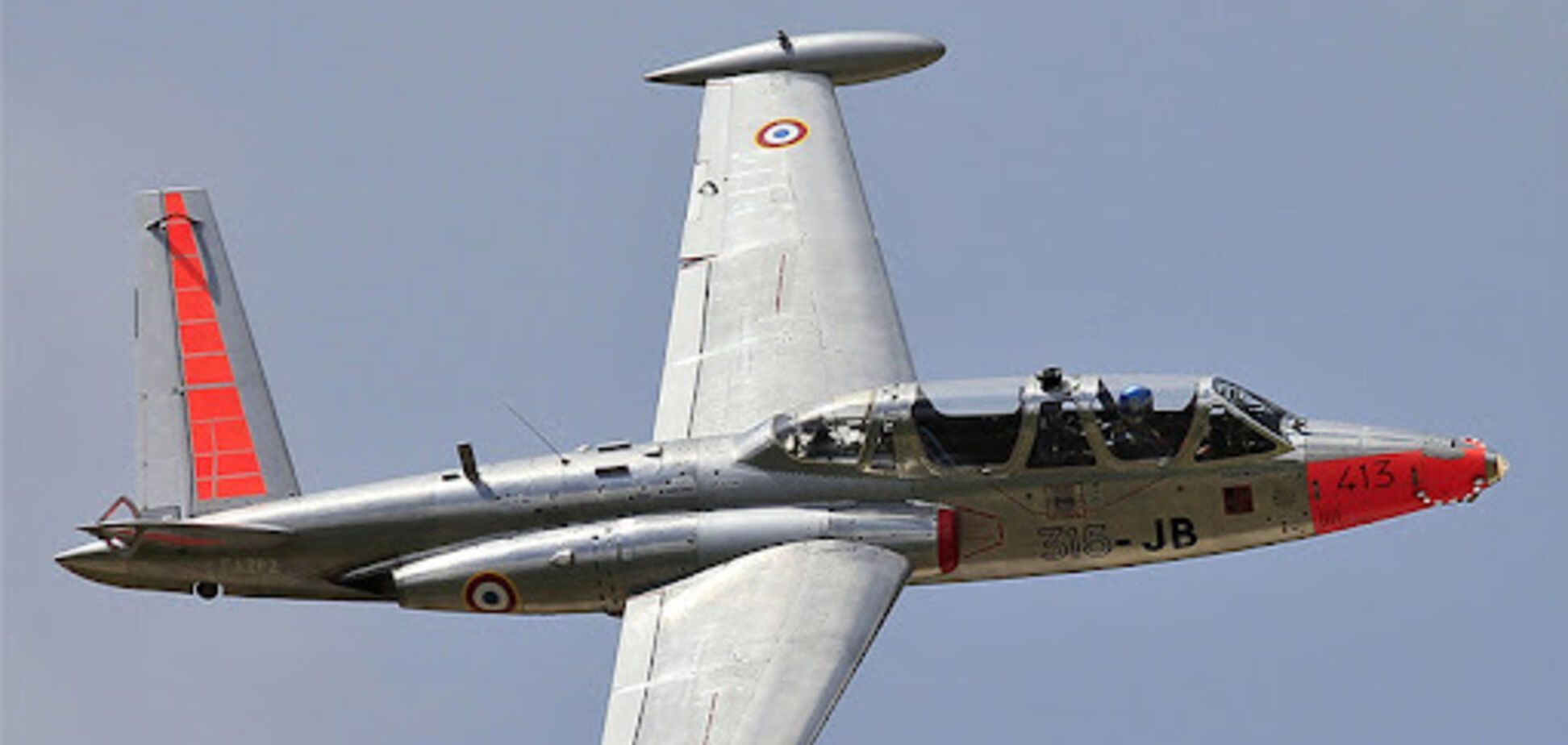 Во Франции во время авиашоу упал в море самолет: пилот погиб