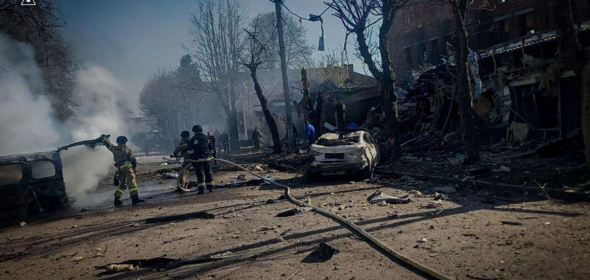 Войска РФ сбросили КАБ на Белополье: есть жертва. Фото