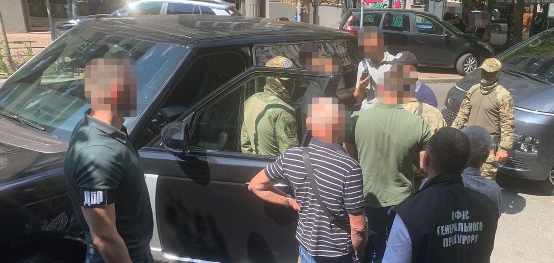 Сотрудница Минюста за 120 тысяч долларов хотела передать права на землю агропредприятия