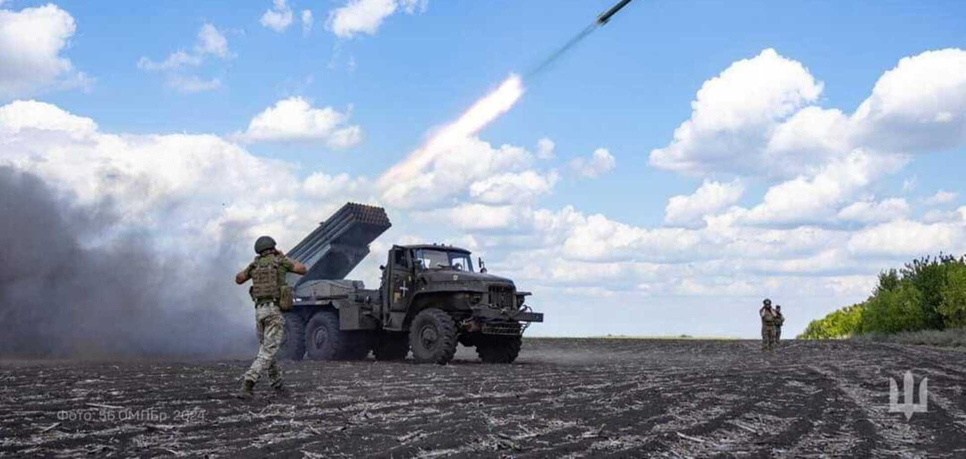 Россияне продолжают разрушать украинские города и села: в Генштабе назвали самые горячие точки фронта