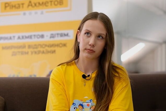 "Когда в дверь позвонили, я сразу поняла, кто это": 14-летняя Валерия из Энергодара рассказала свою историю музею "Голоса мирных" Фонда Рината Ахметова