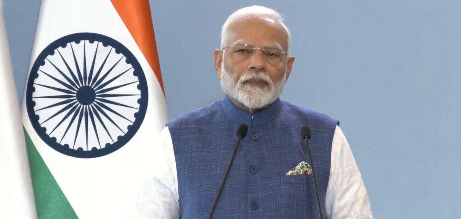 'Не може бути вирішено на полі бою': Моді прибув до Польщі та висловився про війну в Україні