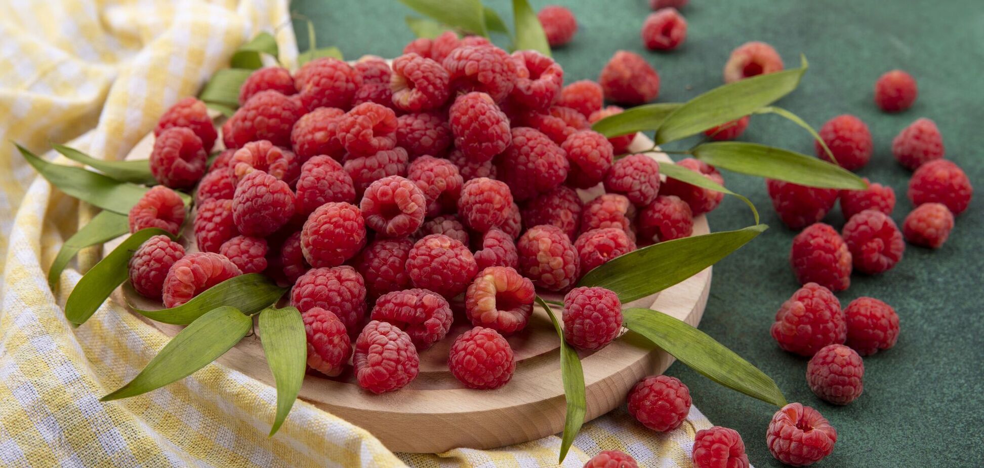 Як треба обрізати малину у серпні: урожаю буде ще більше