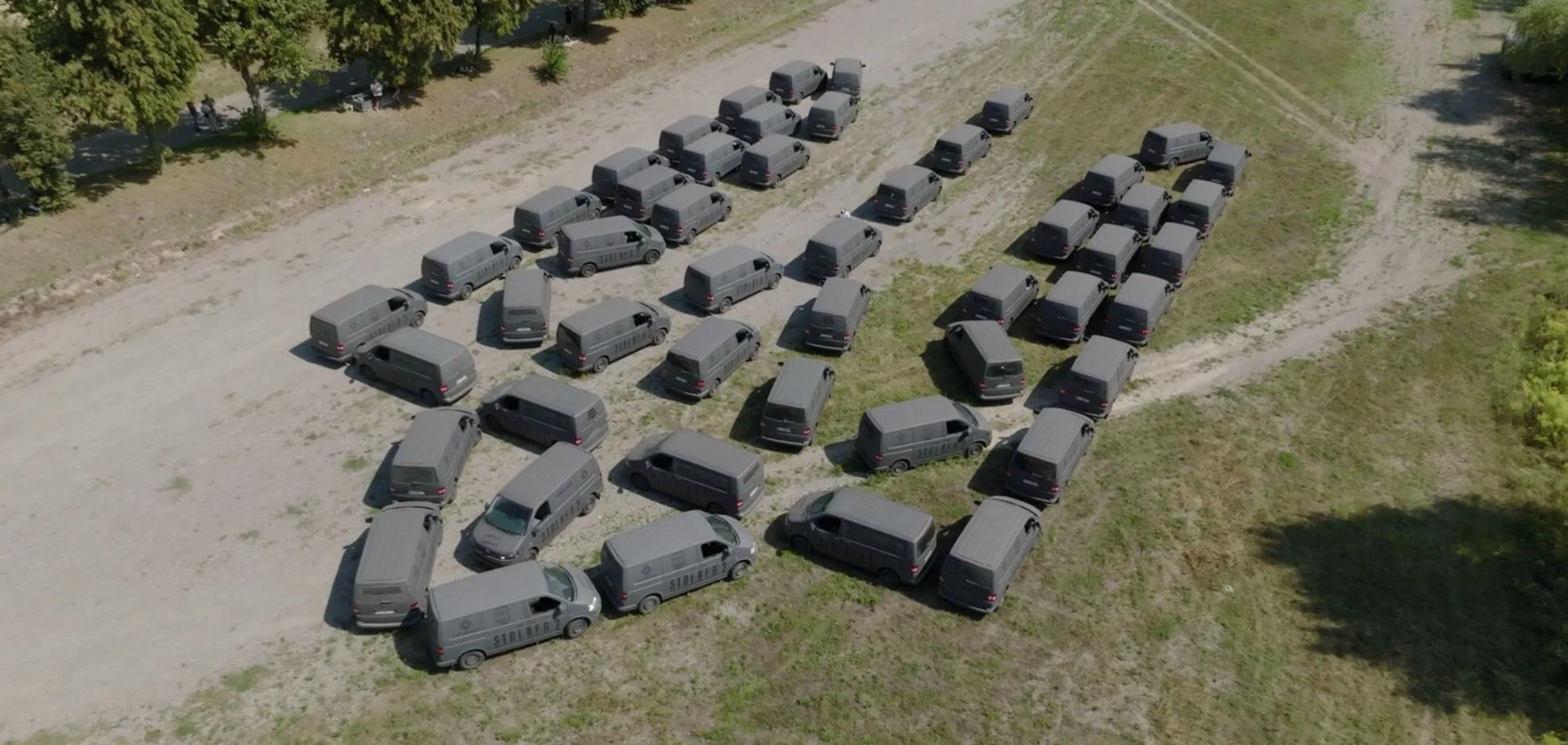 Сили оборони отримали 50 бусів від MK Foundation та БФ 'Батальйон волонтер'