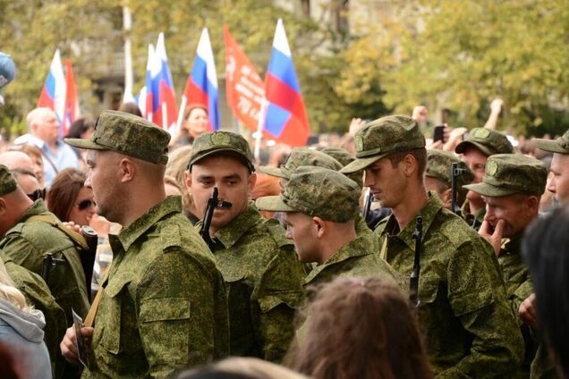 У Росії безробітних із центрів зайнятості відправляють у пункти відбору на контракт з армією: спливли подробиці