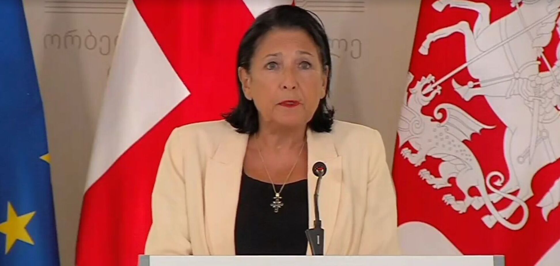 'Йдеться про порятунок майбутнього країни': президентка Грузії підписала указ про призначення парламентських виборів