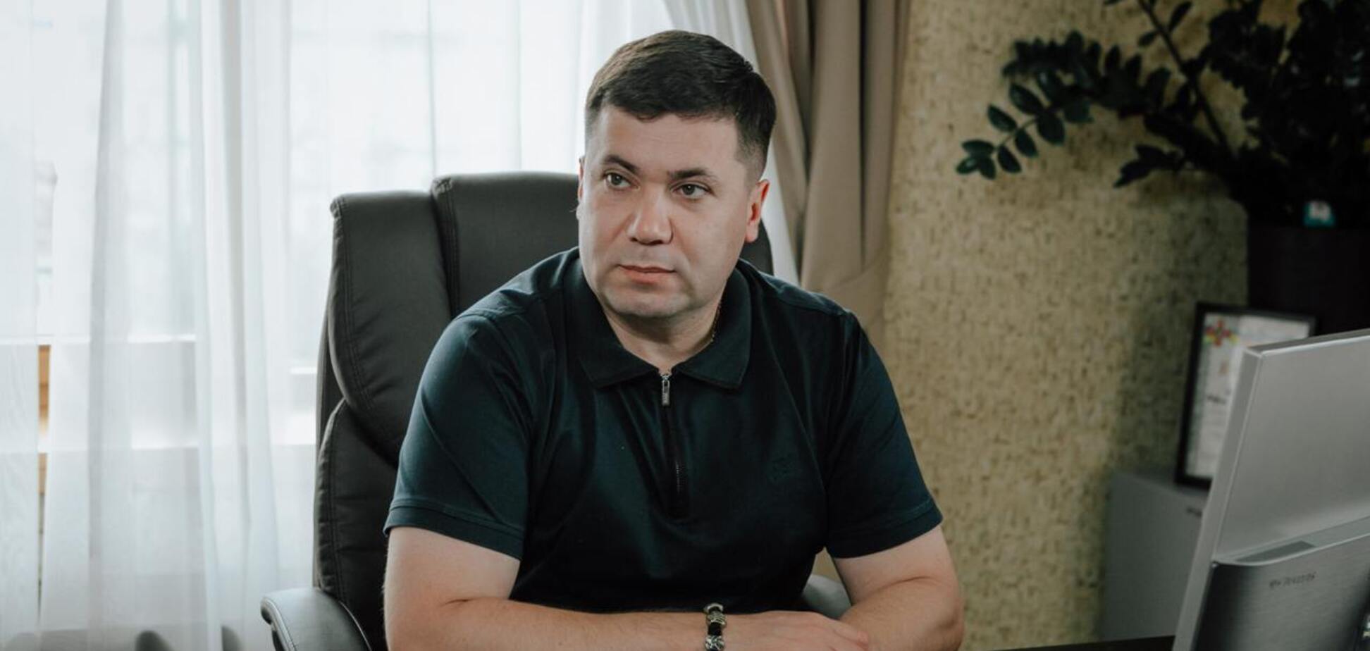 Вітренка мають відсторонити з посади голови фракції 'Слуга народу' через підозру в корупційному скандалі, – Береза