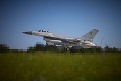 Нидерланды подготовят для Украины 26 техников по обслуживанию F-16: в чем их ценность
