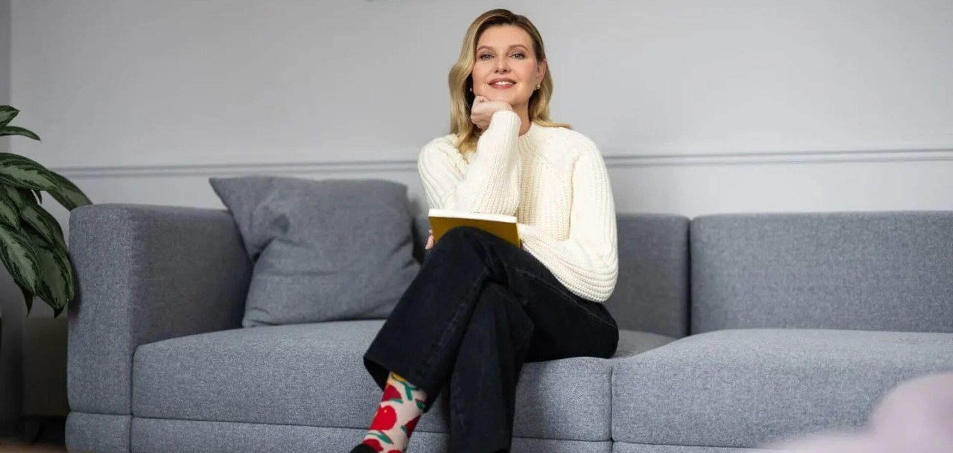 Неотделимая часть осеннего гардероба: названа самая универсальная обувь сезона, которая есть даже у первой леди