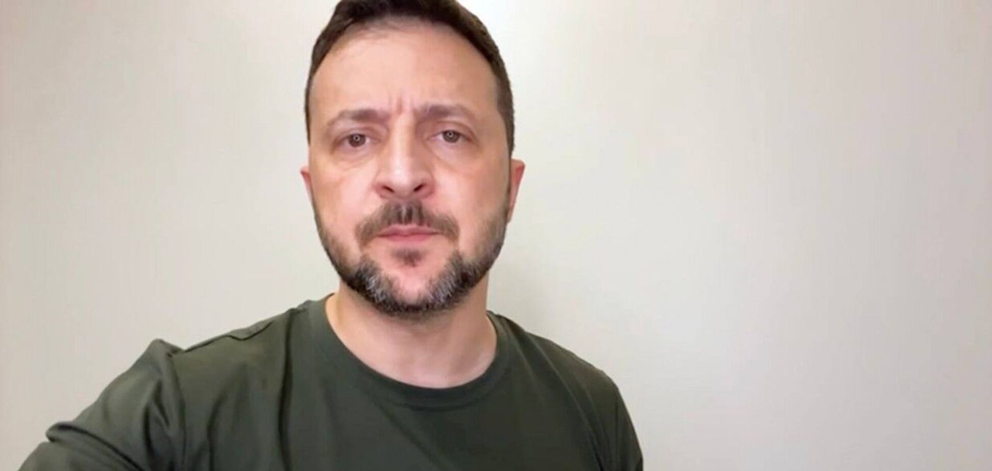 'Наслідки російської війни повертаються додому, в Росію': Зеленський відзначив удари по аеродромах, нафтопереробці та логістиці РФ. Відео